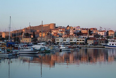 Cesme Marina en Ferry haven