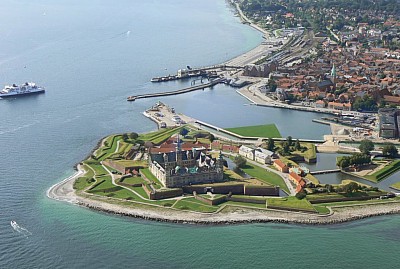 Helsingor kasteel en Ferry haven