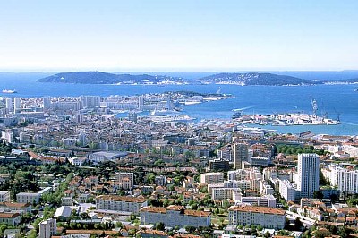 De haven van de veerboot van Toulon