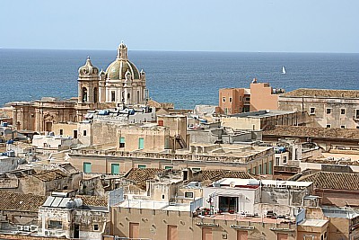 De haven van de veerboot van Trapani