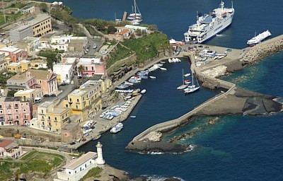 Ventotene Ferry haven